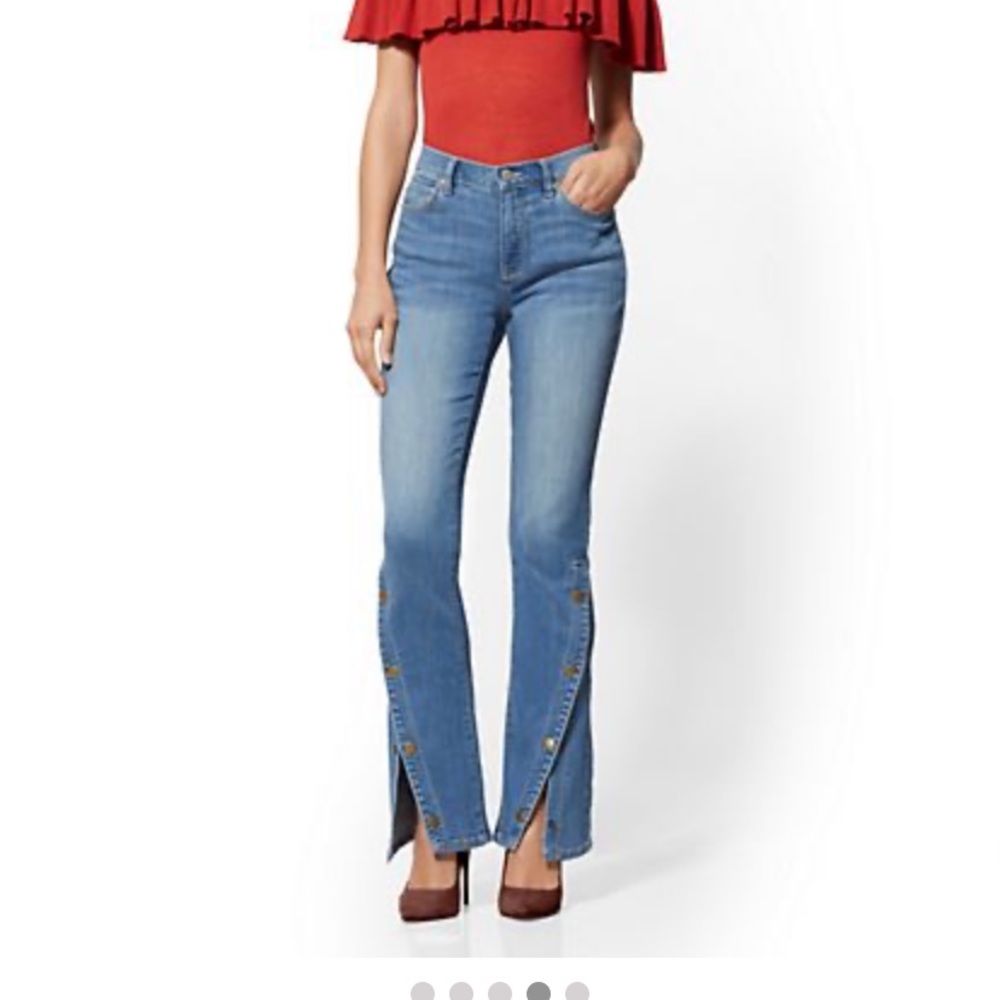 High waisted snap closure bootcut jeans.